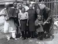 Na téma tahací harmoniky