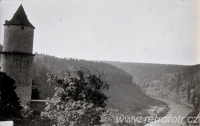 Vltava po hradem Zvíkov