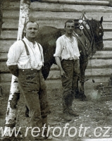Dva kováři