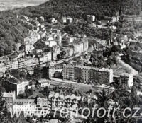 Pohled z výšky na Karlovy Vary